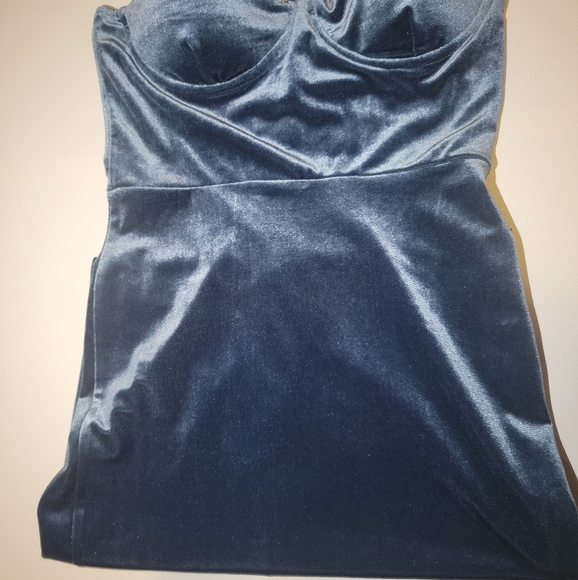 Windsor Dress - Picture 6 of 8